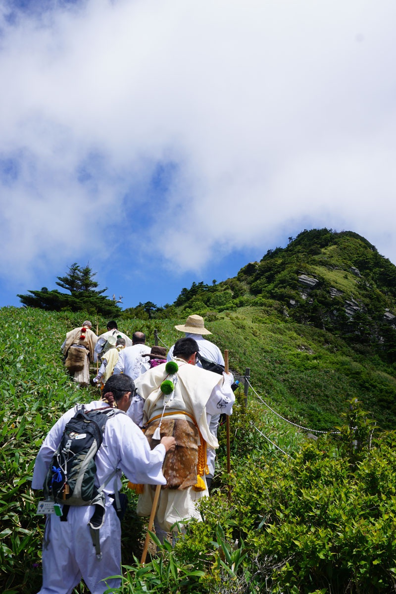 男山を目指して